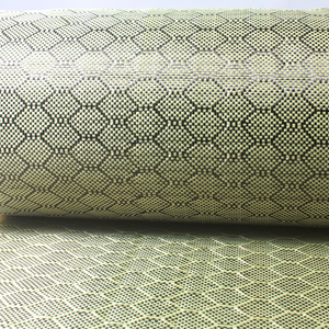 Fibra de carbono de nido de abeja hexagonal 3K 240g utilizada para decoración